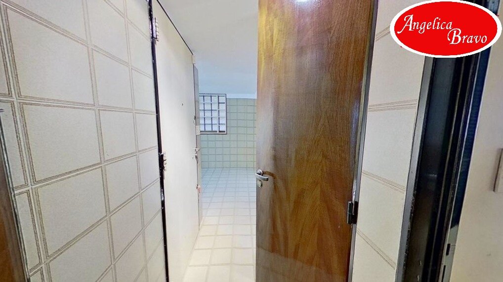 Retiro piso 4 ambientes con dependencia de servicio, 2 cocheras y baulera. - 46