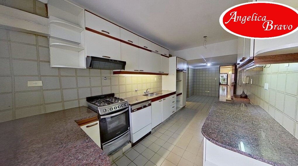 Retiro piso 4 ambientes con dependencia de servicio, 2 cocheras y baulera. - 25