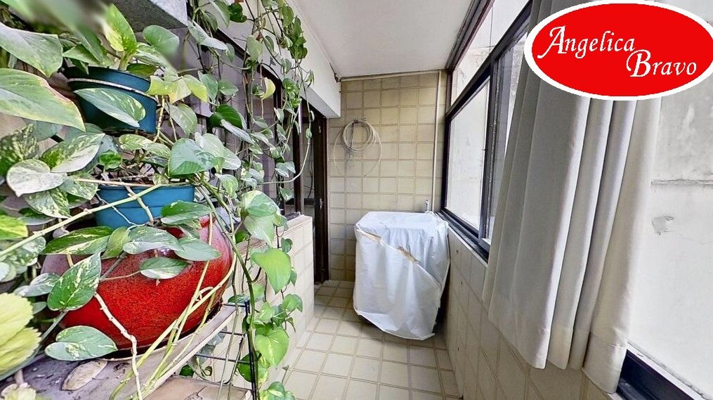 Retiro piso 4 ambientes con dependencia de servicio, 2 cocheras y baulera. - 24