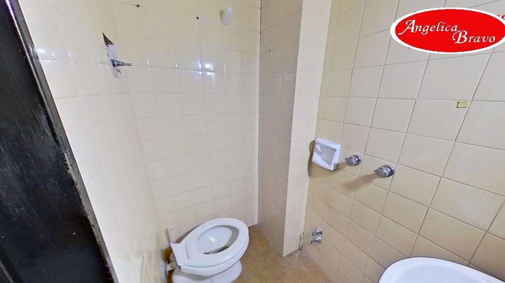 Retiro piso 4 ambientes con dependencia de servicio, 2 cocheras y baulera. - 69