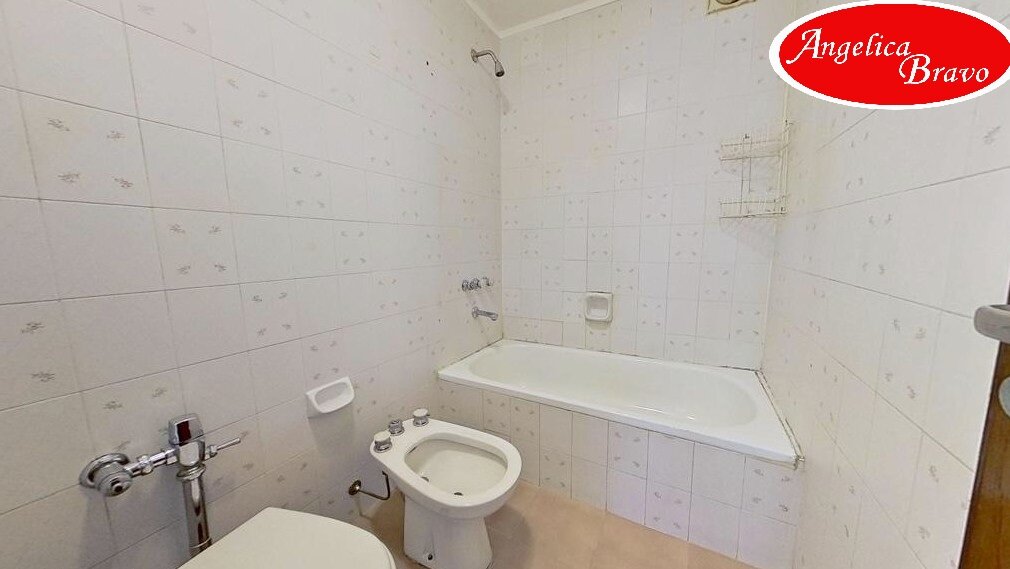 Retiro piso 4 ambientes con dependencia de servicio, 2 cocheras y baulera. - 41
