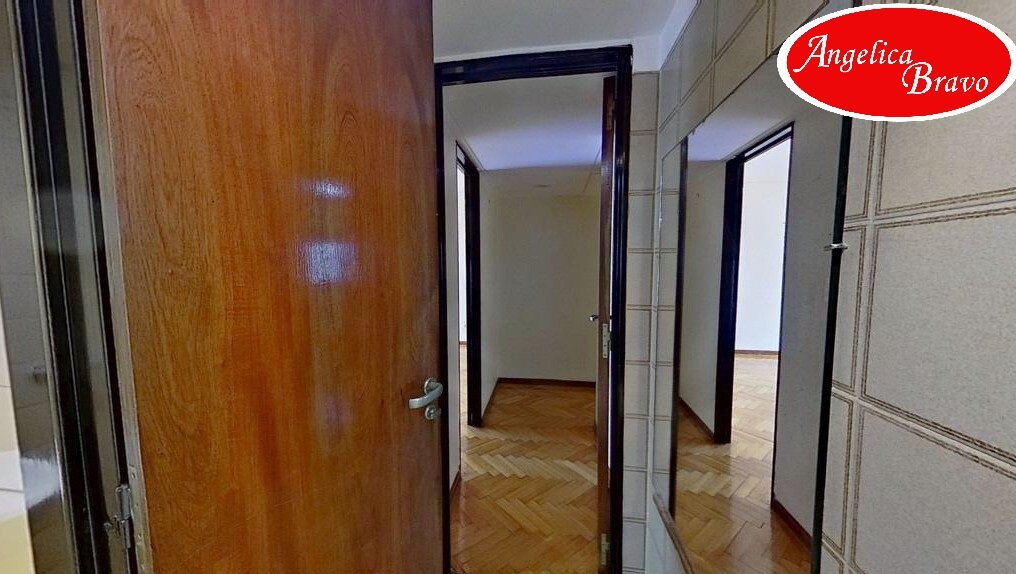 Retiro piso 4 ambientes con dependencia de servicio, 2 cocheras y baulera. - 29