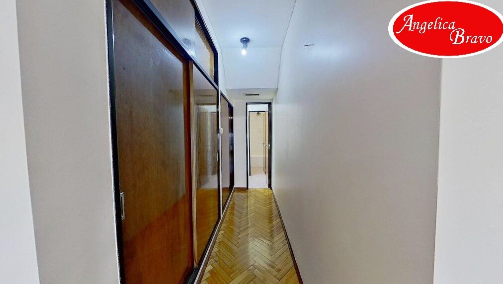 Retiro piso 4 ambientes con dependencia de servicio, 2 cocheras y baulera. - 40