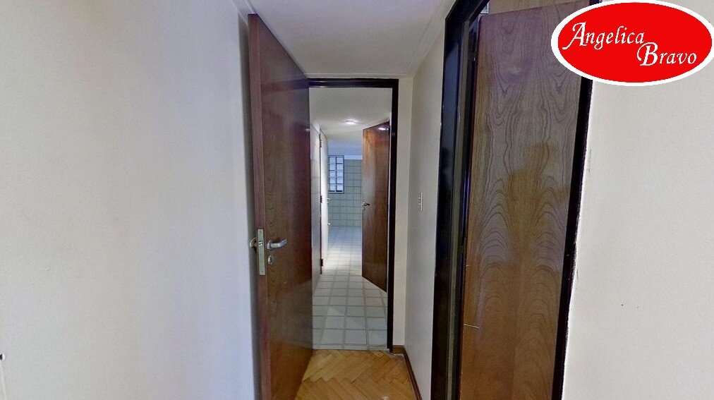Retiro piso 4 ambientes con dependencia de servicio, 2 cocheras y baulera. - 30