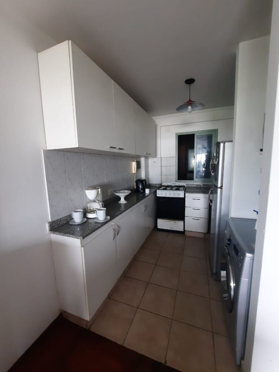 Duplex de 1 Dormitorio y Medio Amoblado con Doble Balcon Frente al Parque Sarmiento Nueva Cordoba - 6