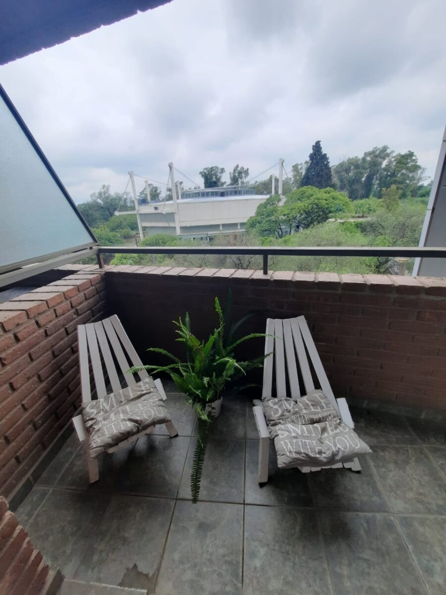 Duplex de 1 Dormitorio y Medio Amoblado con Doble Balcon Frente al Parque Sarmiento Nueva Cordoba - 8