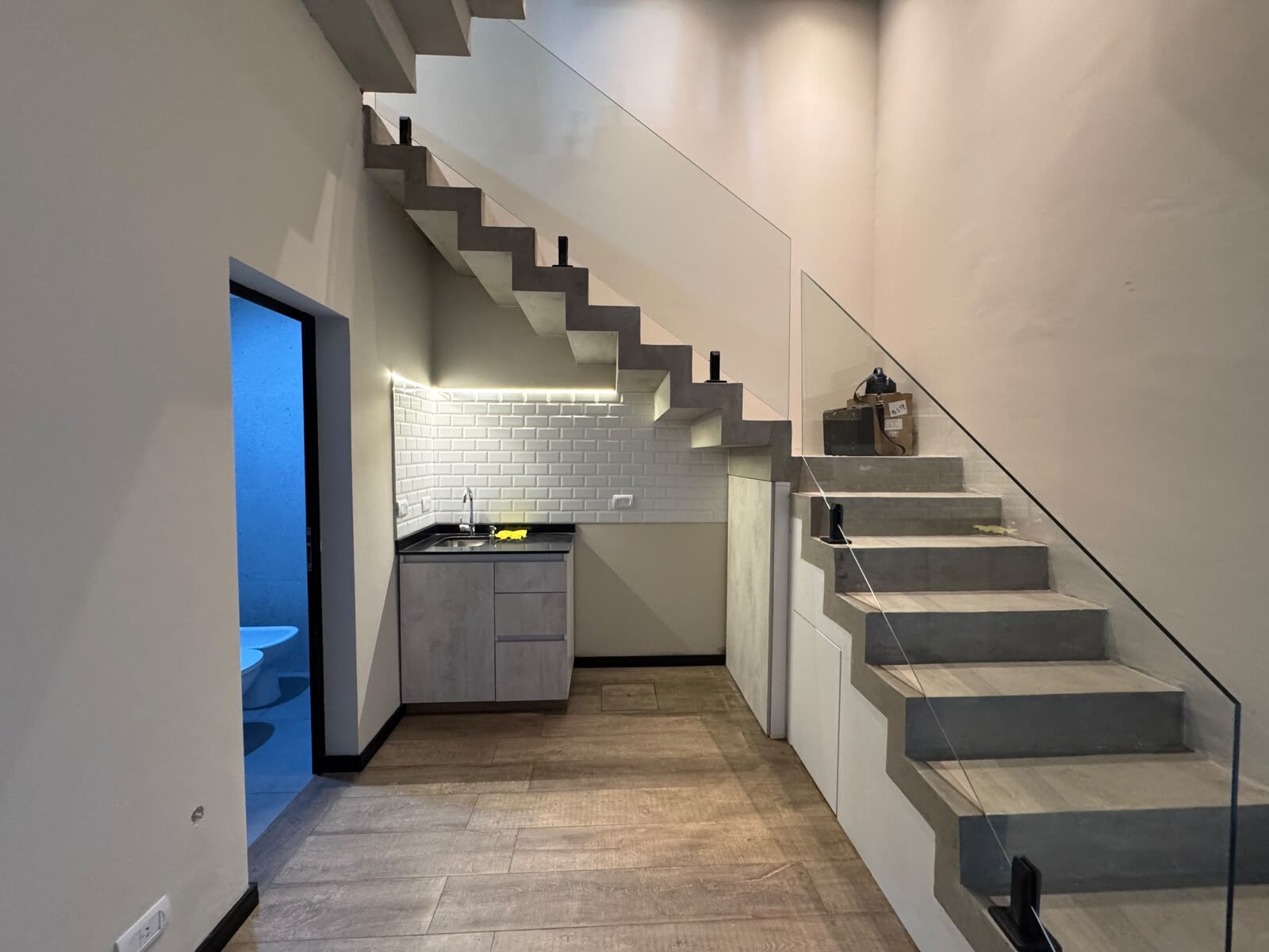 LOCAL COMERCIAL A ESTRENAR EN ALQUILER: AV. SAN MARTÍN 2589 - GRANADERO BAIGORRIA - 4