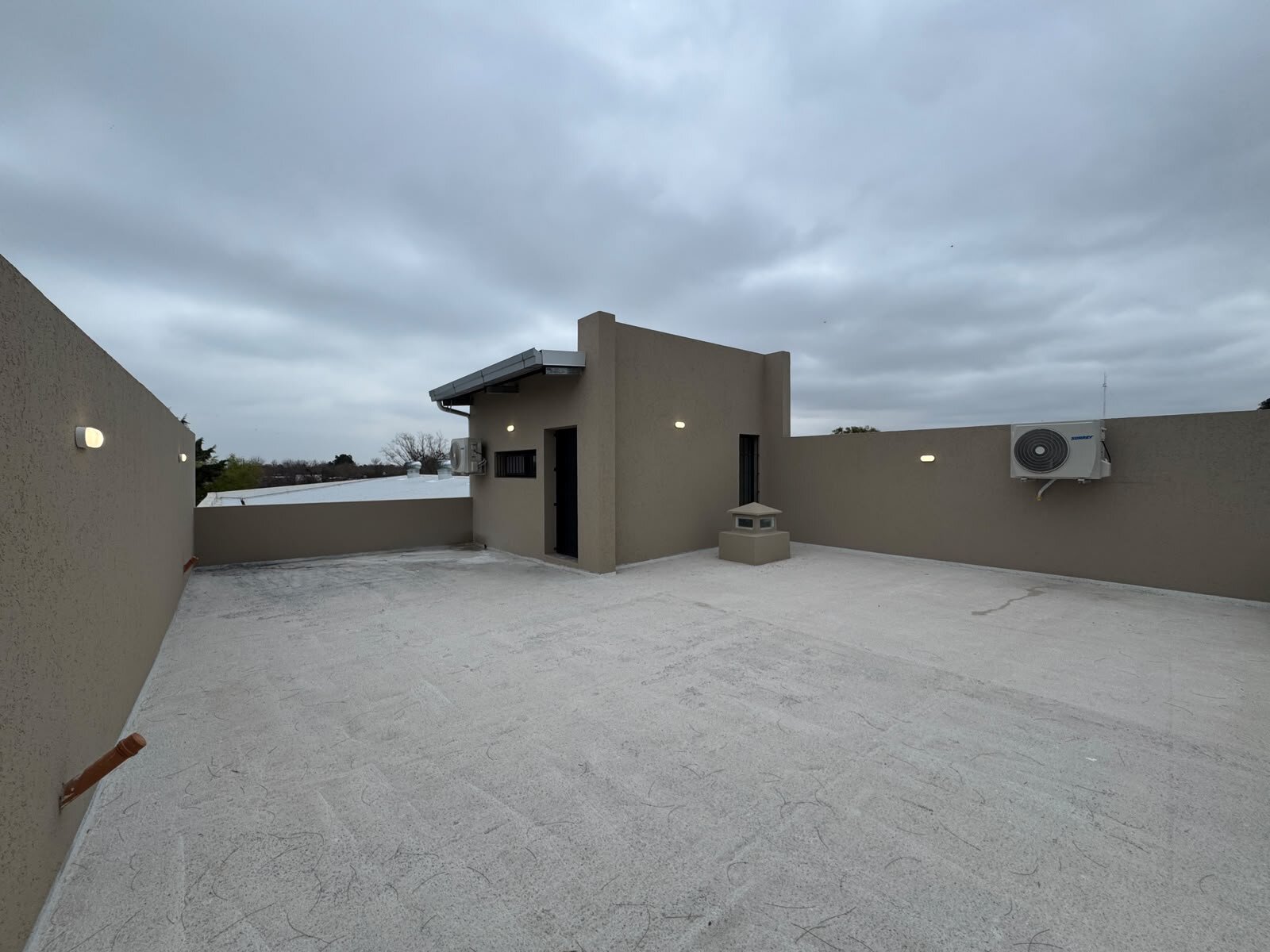LOCAL COMERCIAL A ESTRENAR EN ALQUILER: AV. SAN MARTÍN 2589 - GRANADERO BAIGORRIA - 20