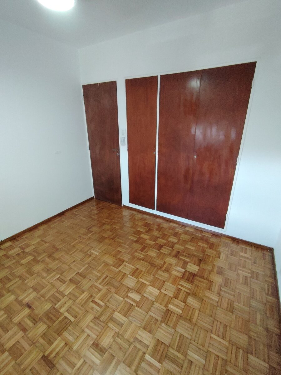 AV. PELLEGRINI 1456 PISO 10 DTO. 08 - 35