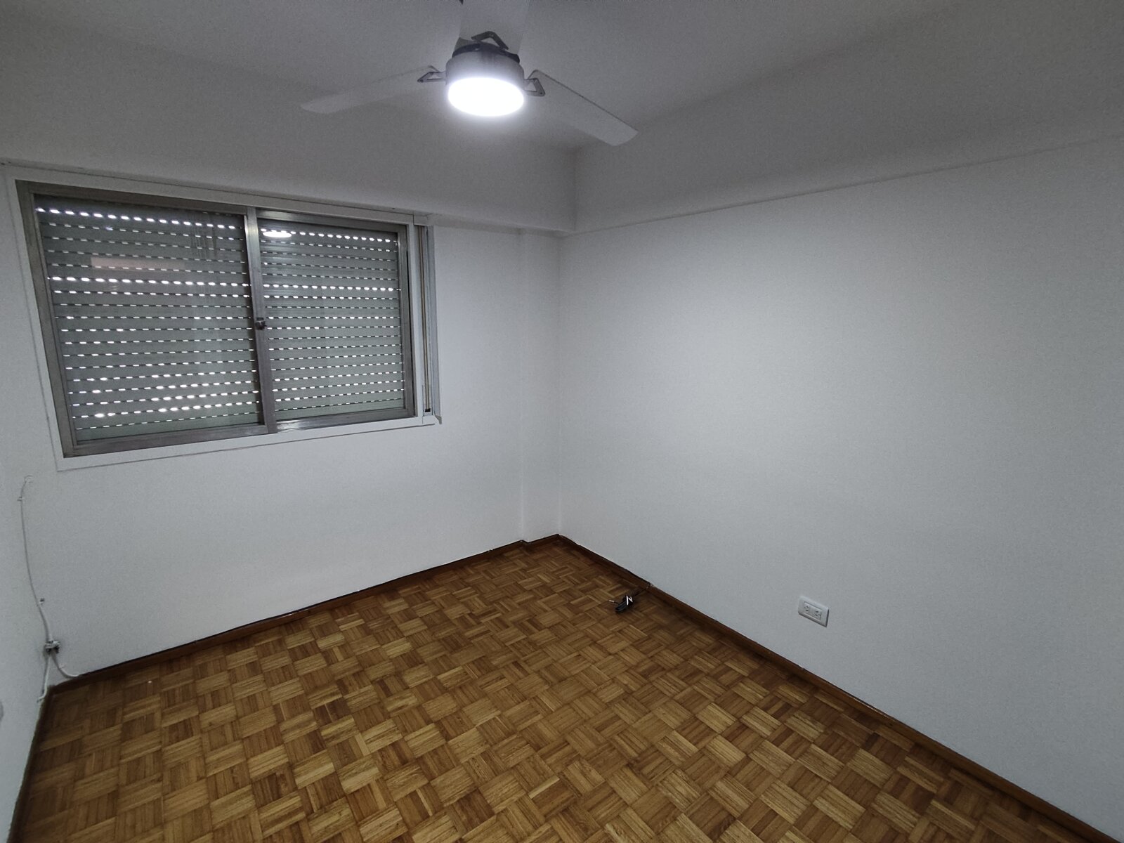 AV. PELLEGRINI 1456 PISO 10 DTO. 08 - 12