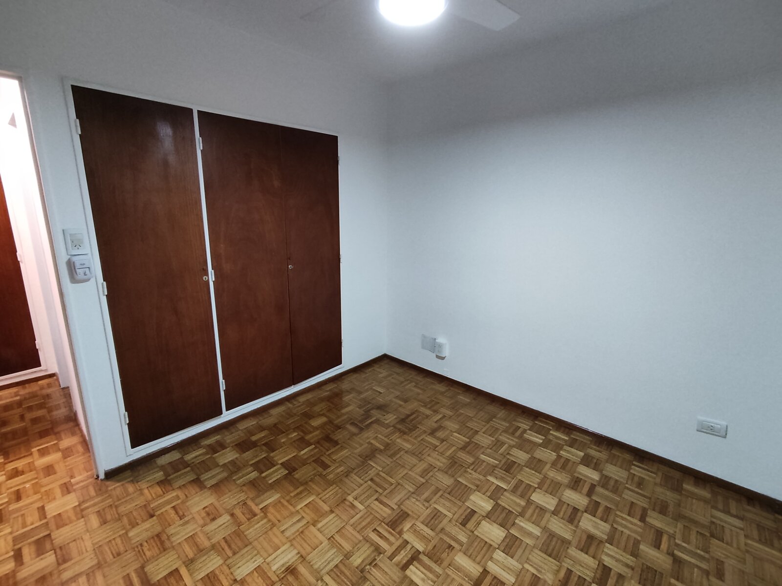 AV. PELLEGRINI 1456 PISO 10 DTO. 08 - 13