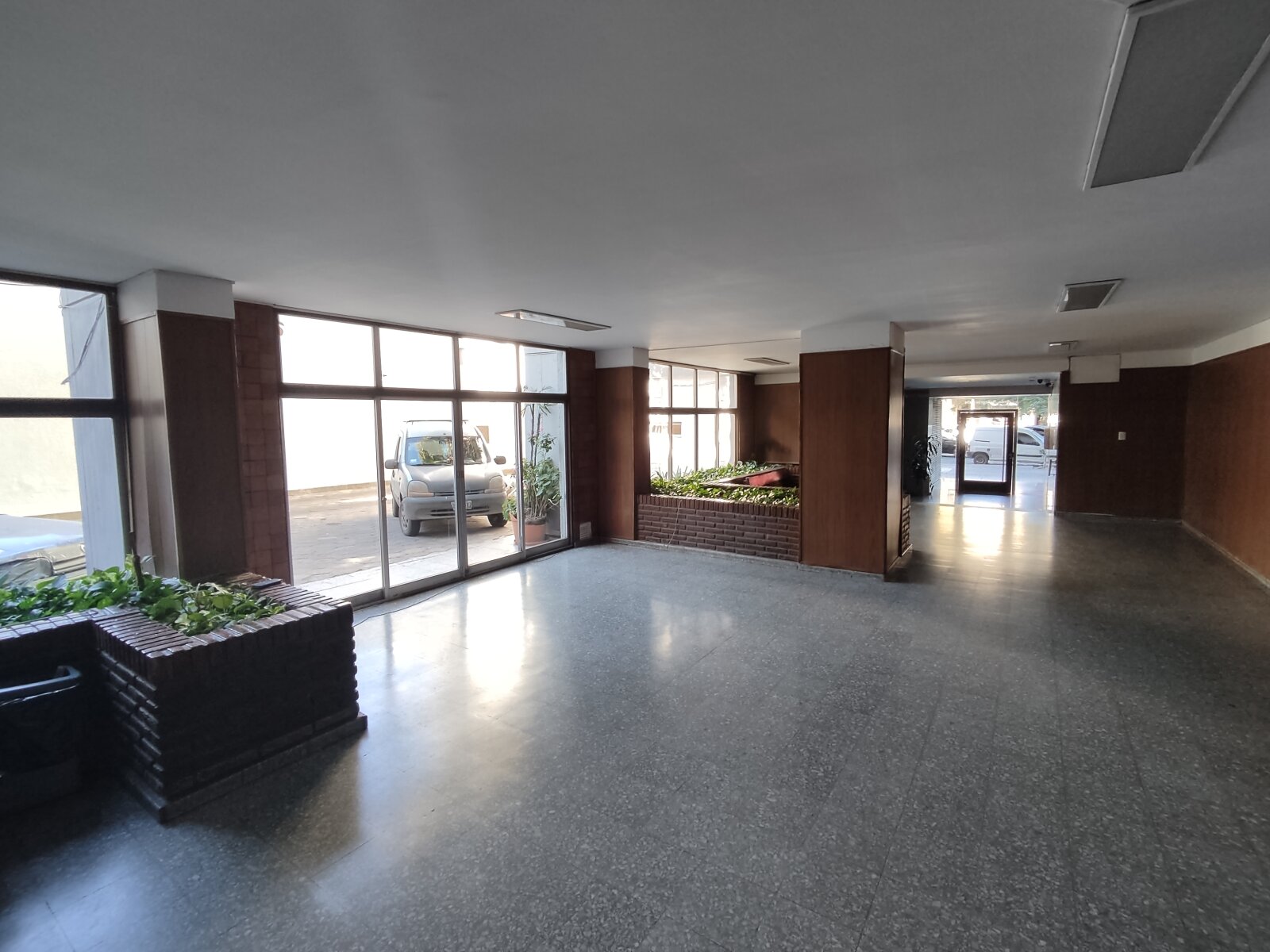AV. PELLEGRINI 1456 PISO 10 DTO. 08 - 2