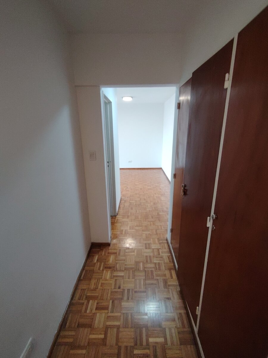 AV. PELLEGRINI 1456 PISO 10 DTO. 08 - 28