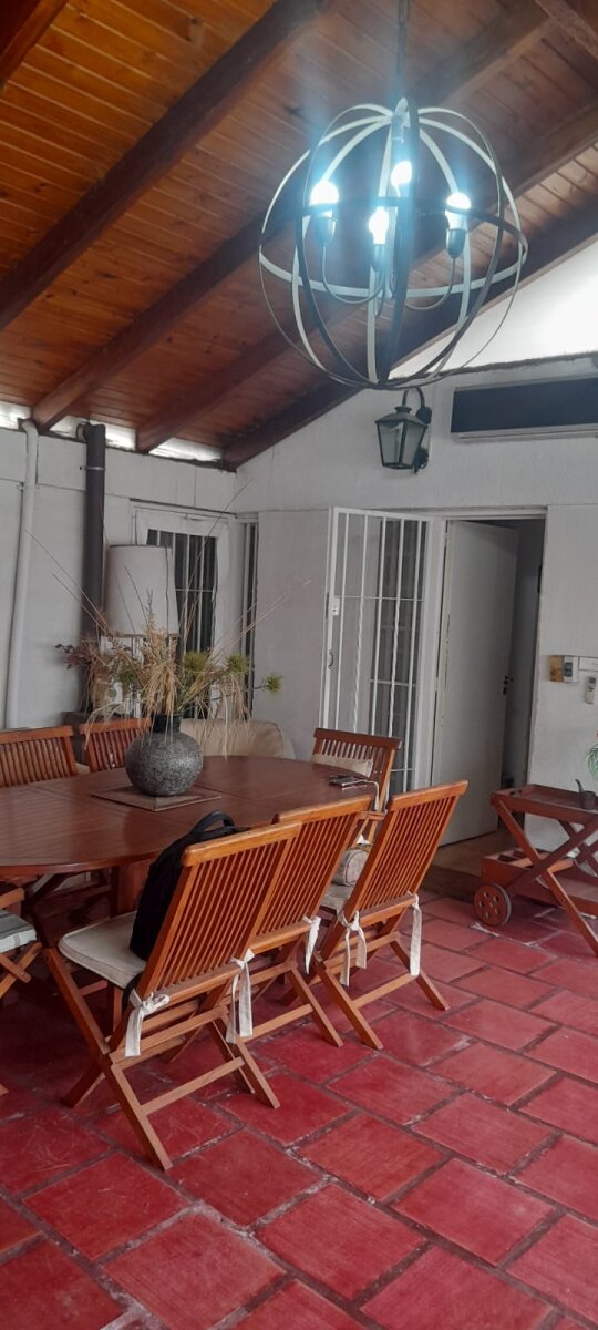Casa con Pileta, Quincho y Oficina a metros de Av. Rafael Núñez | Apta Crédito - 26
