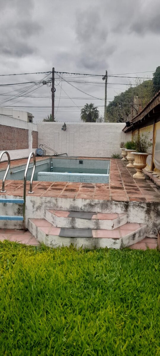 Casa con Pileta, Quincho y Oficina a metros de Av. Rafael Núñez | Apta Crédito - 14