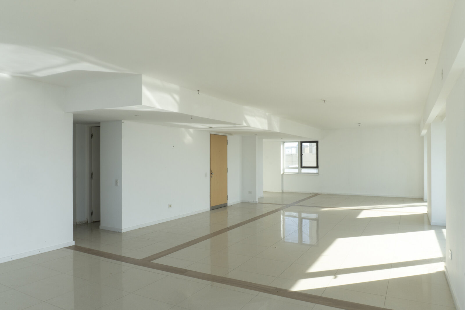 VENTA DEPTO 4 DORMITORIOS CON COCHERA -VISTA AL RÍO- AQUALINA - 27