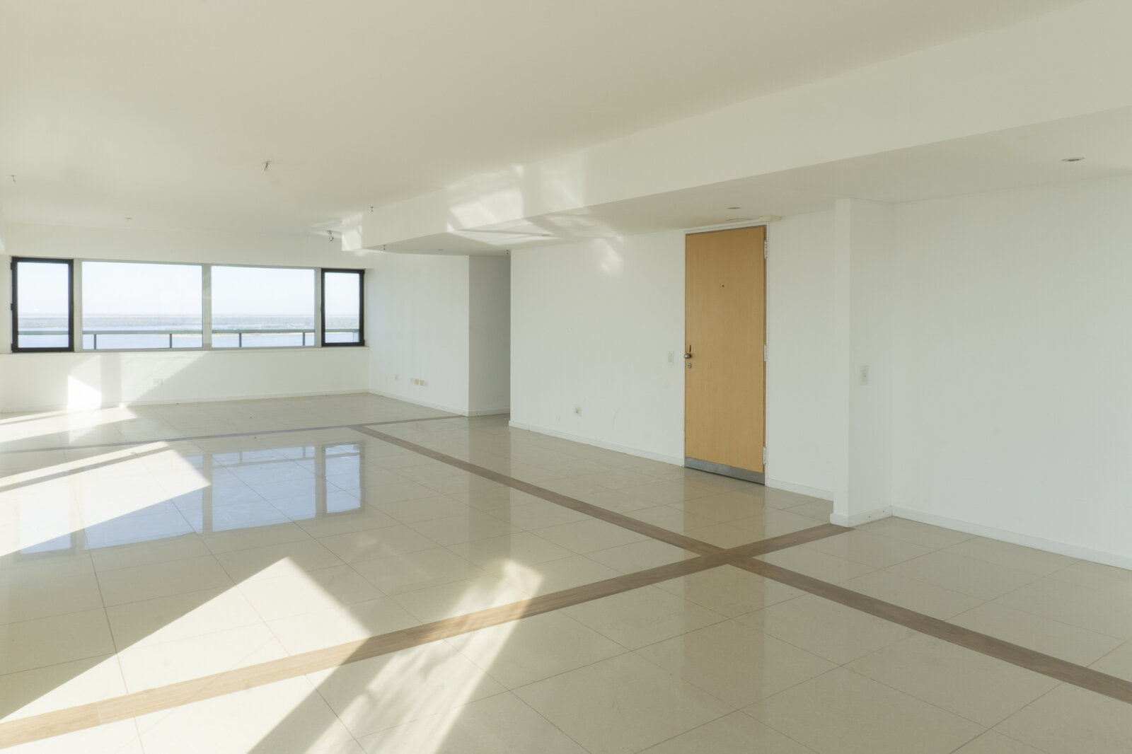 VENTA DEPTO 4 DORMITORIOS CON COCHERA -VISTA AL RÍO- AQUALINA - 24