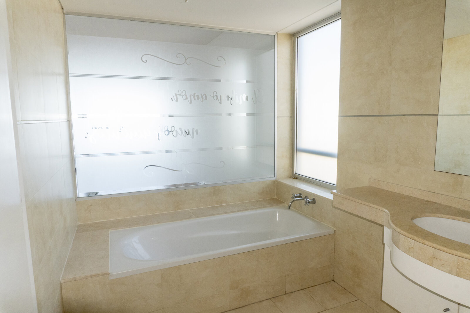 VENTA DEPTO 4 DORMITORIOS CON COCHERA -VISTA AL RÍO- AQUALINA - 32