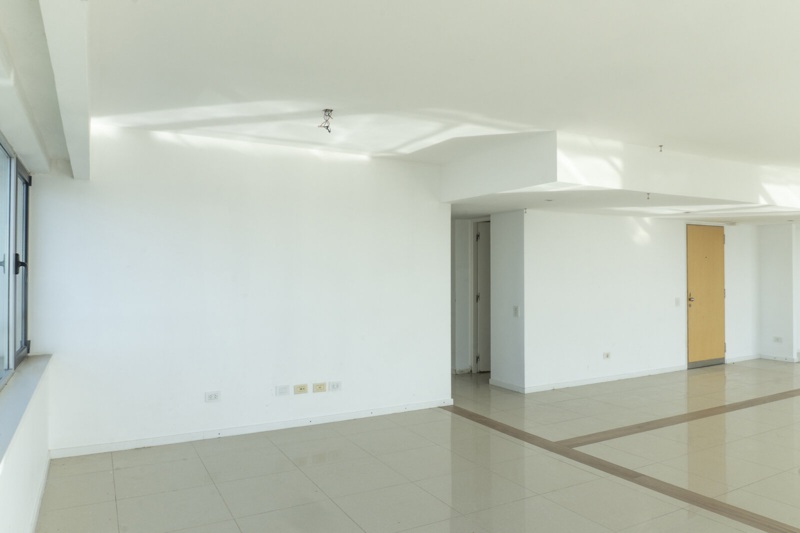 VENTA DEPTO 4 DORMITORIOS CON COCHERA -VISTA AL RÍO- AQUALINA - 26
