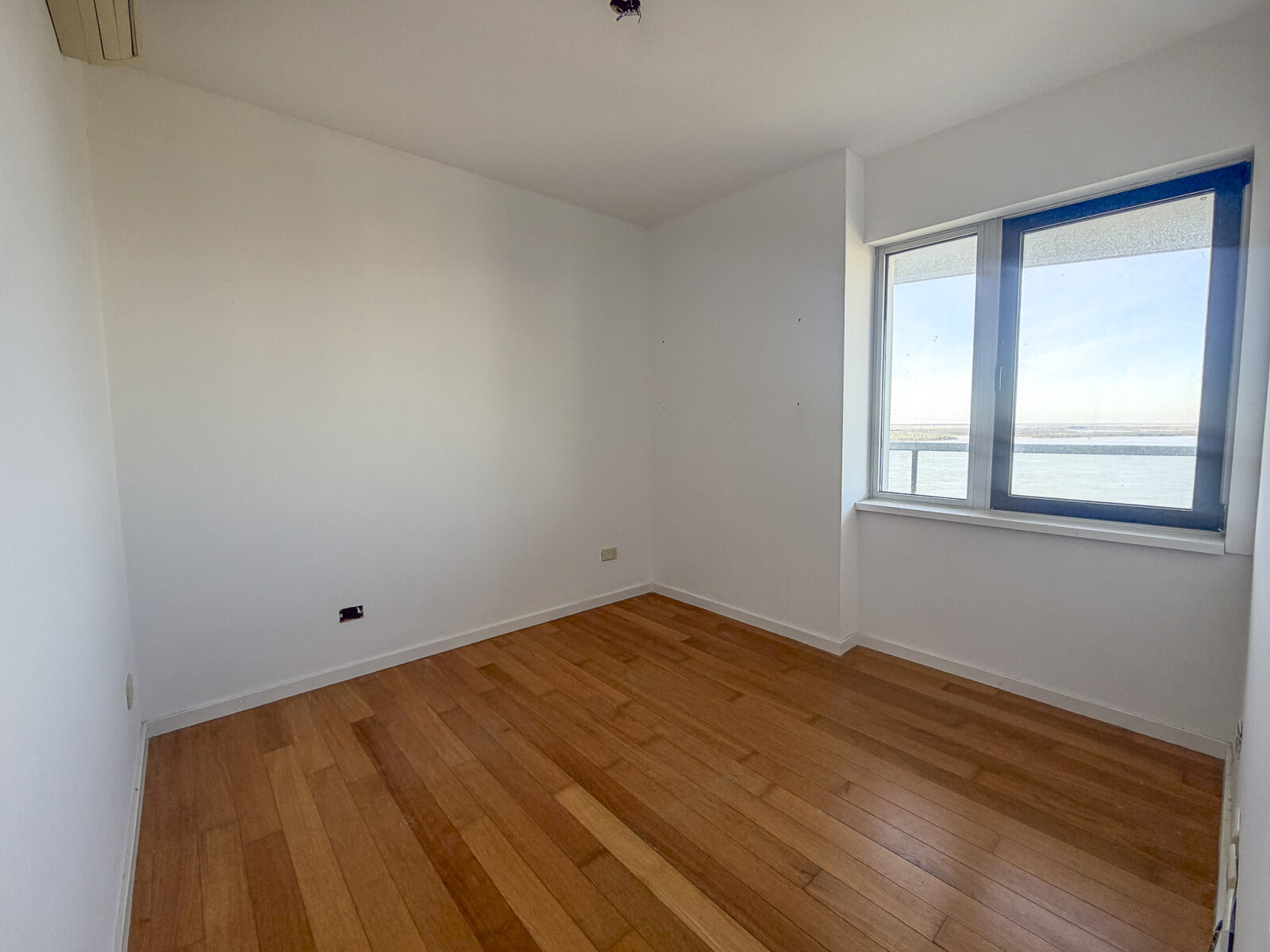 VENTA DEPTO 4 DORMITORIOS CON COCHERA -VISTA AL RÍO- AQUALINA - 22