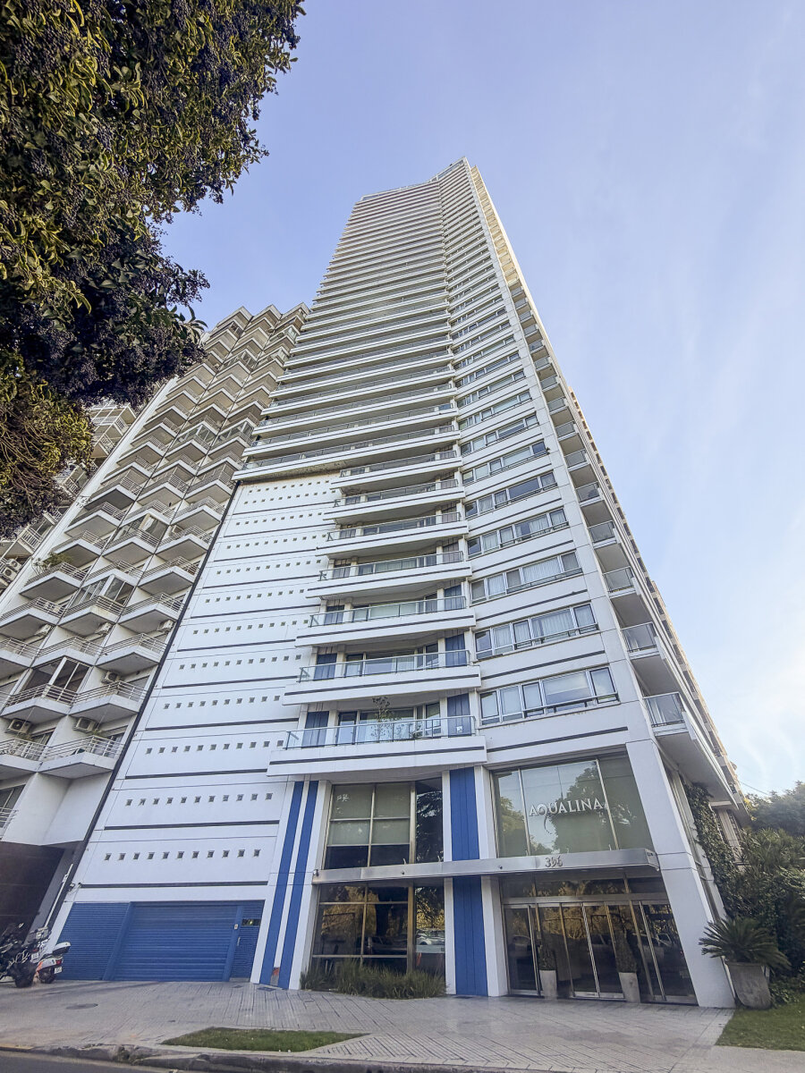 VENTA DEPTO 4 DORMITORIOS CON COCHERA -VISTA AL RÍO- AQUALINA - 3