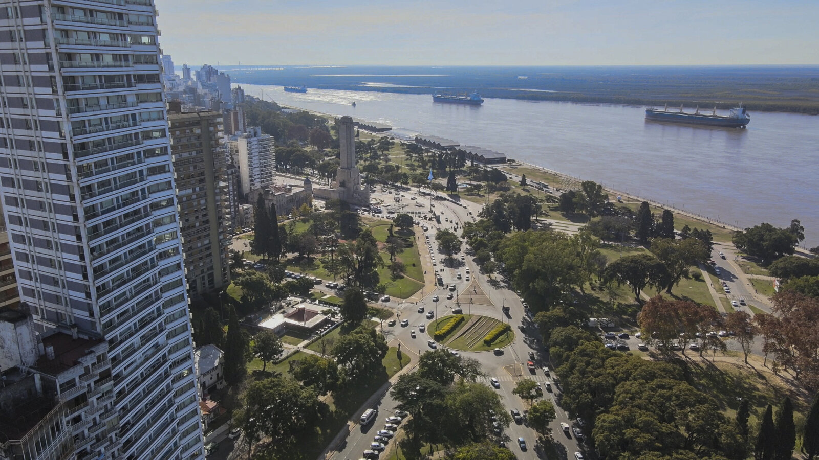 VENTA DEPTO 4 DORMITORIOS CON COCHERA -VISTA AL RÍO- AQUALINA - 48