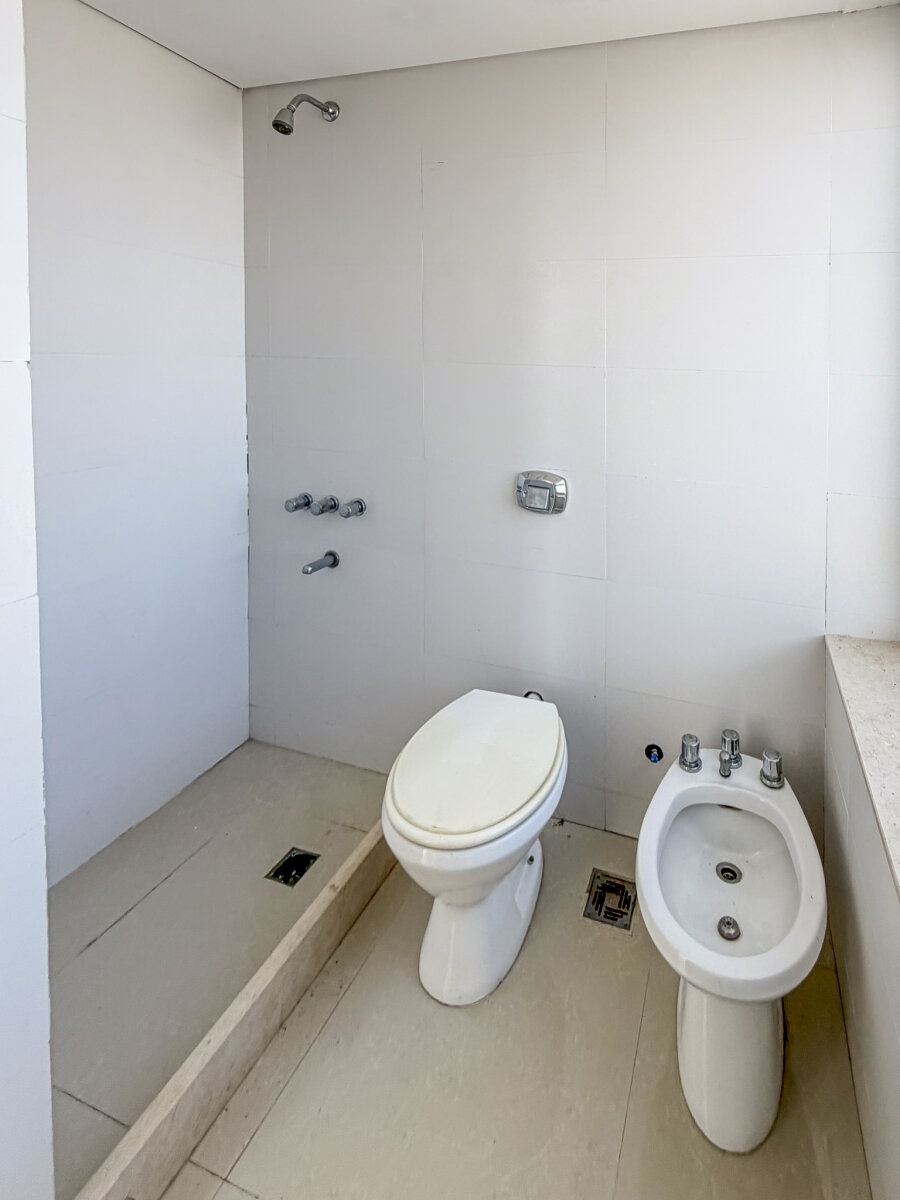 VENTA DEPTO 4 DORMITORIOS CON COCHERA -VISTA AL RÍO- AQUALINA - 9