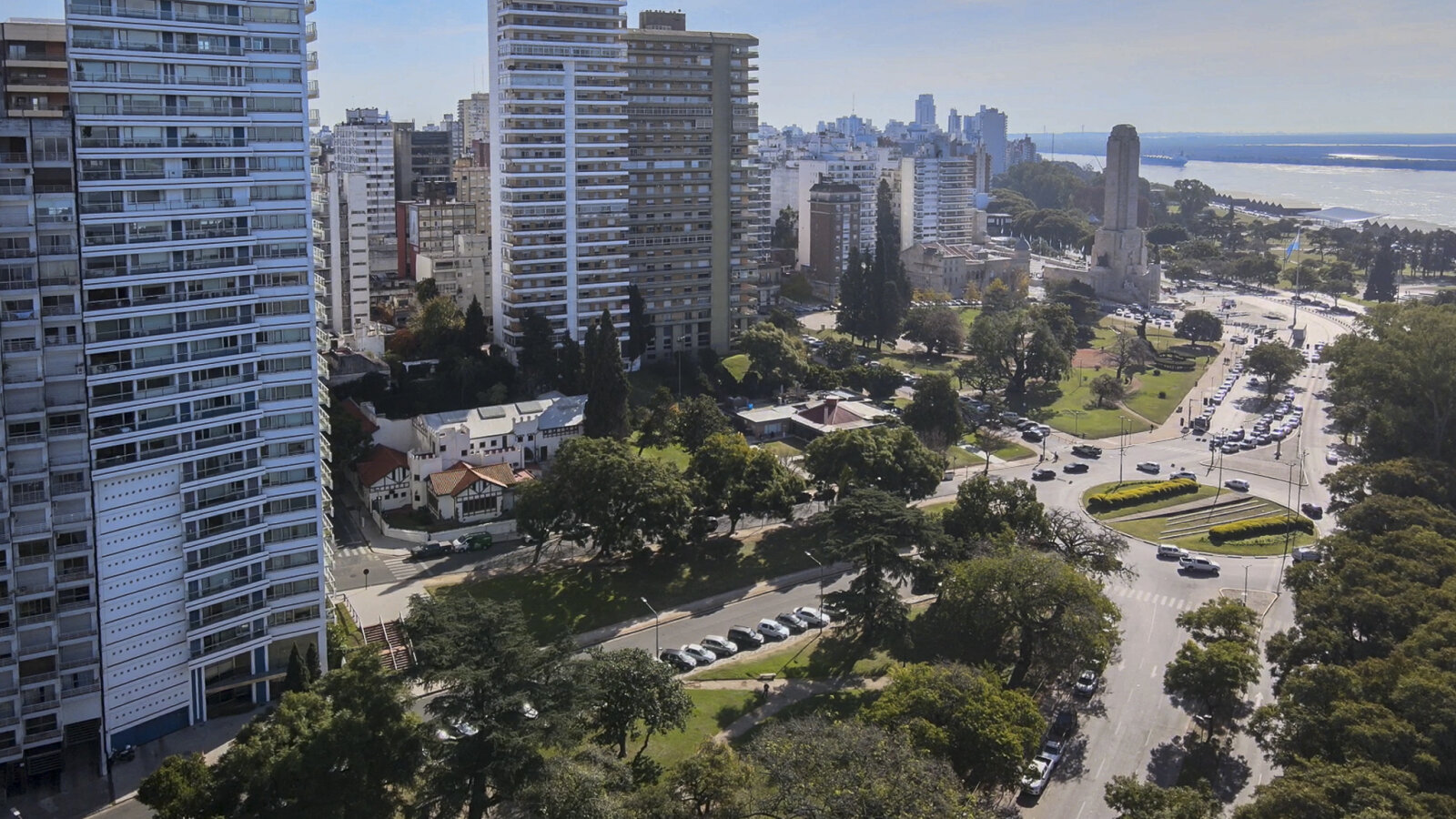 VENTA DEPTO 4 DORMITORIOS CON COCHERA -VISTA AL RÍO- AQUALINA - 40