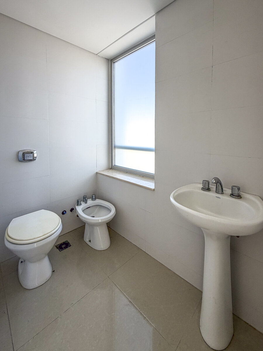 VENTA DEPTO 4 DORMITORIOS CON COCHERA -VISTA AL RÍO- AQUALINA - 8