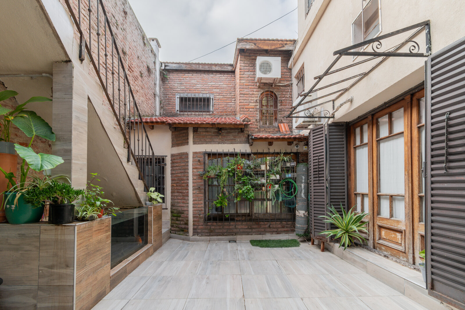 Casa en venta en Boedo. Lote propio. 4 ambientes más estudio. Quincho y terraza. Mucha luz - 3