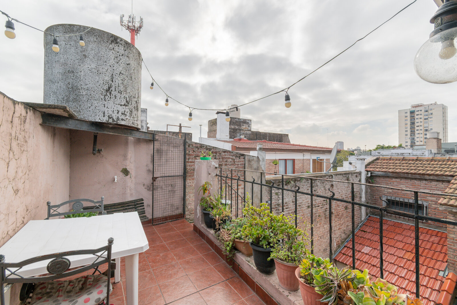 Casa en venta en Boedo. Lote propio. 4 ambientes más estudio. Quincho y terraza. Mucha luz - 18