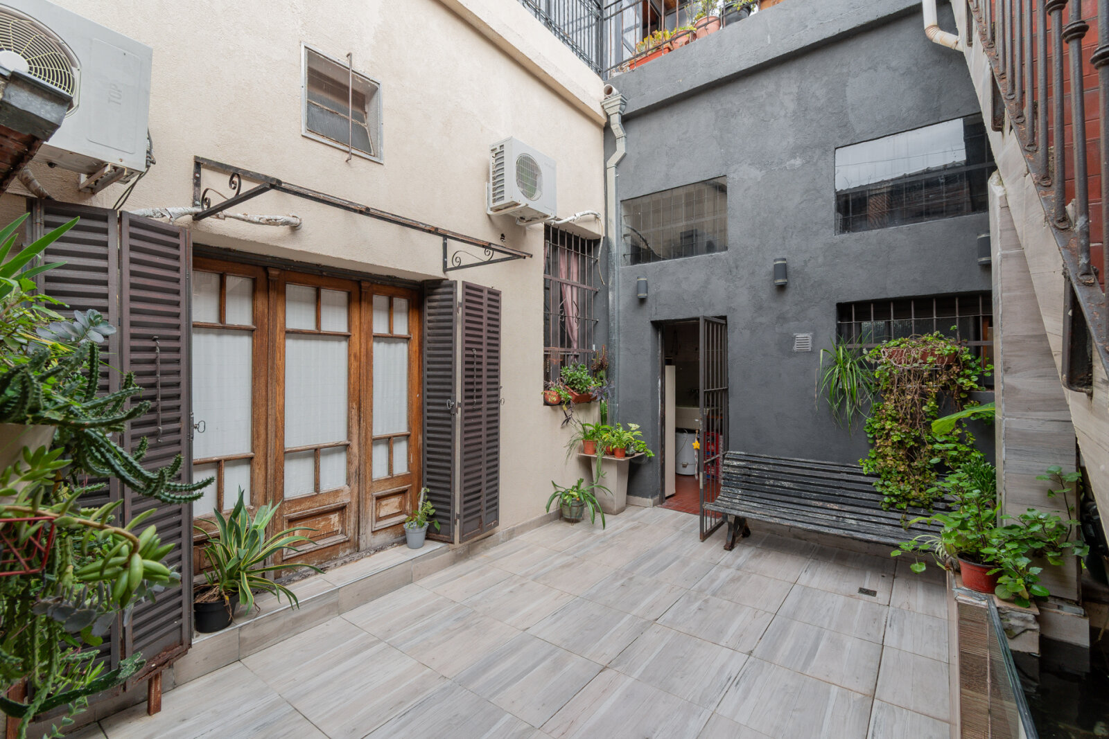 Casa en venta en Boedo. Lote propio. 4 ambientes más estudio. Quincho y terraza. Mucha luz - 16
