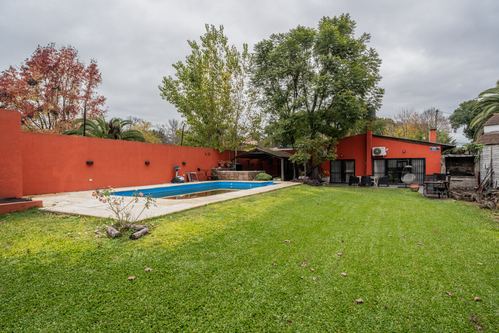 Casa | 7 ambientes | Fondo libre con Pileta | Francisco Alvarez - 33
