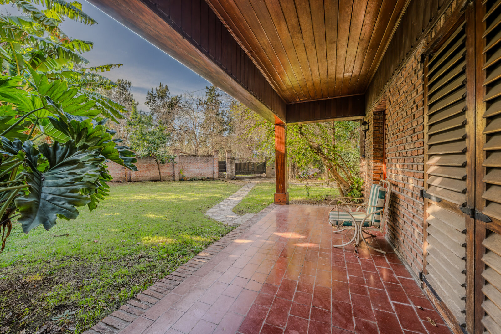 VENTA Casa con gran parque y pileta en Boulogne SAN ISIDRO - 6