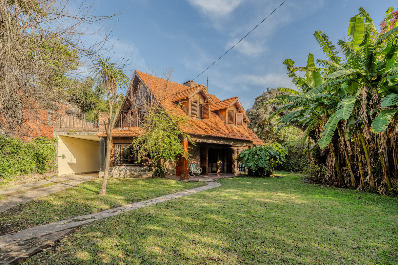 VENTA Casa con gran parque y pileta en Boulogne SAN ISIDRO - 3