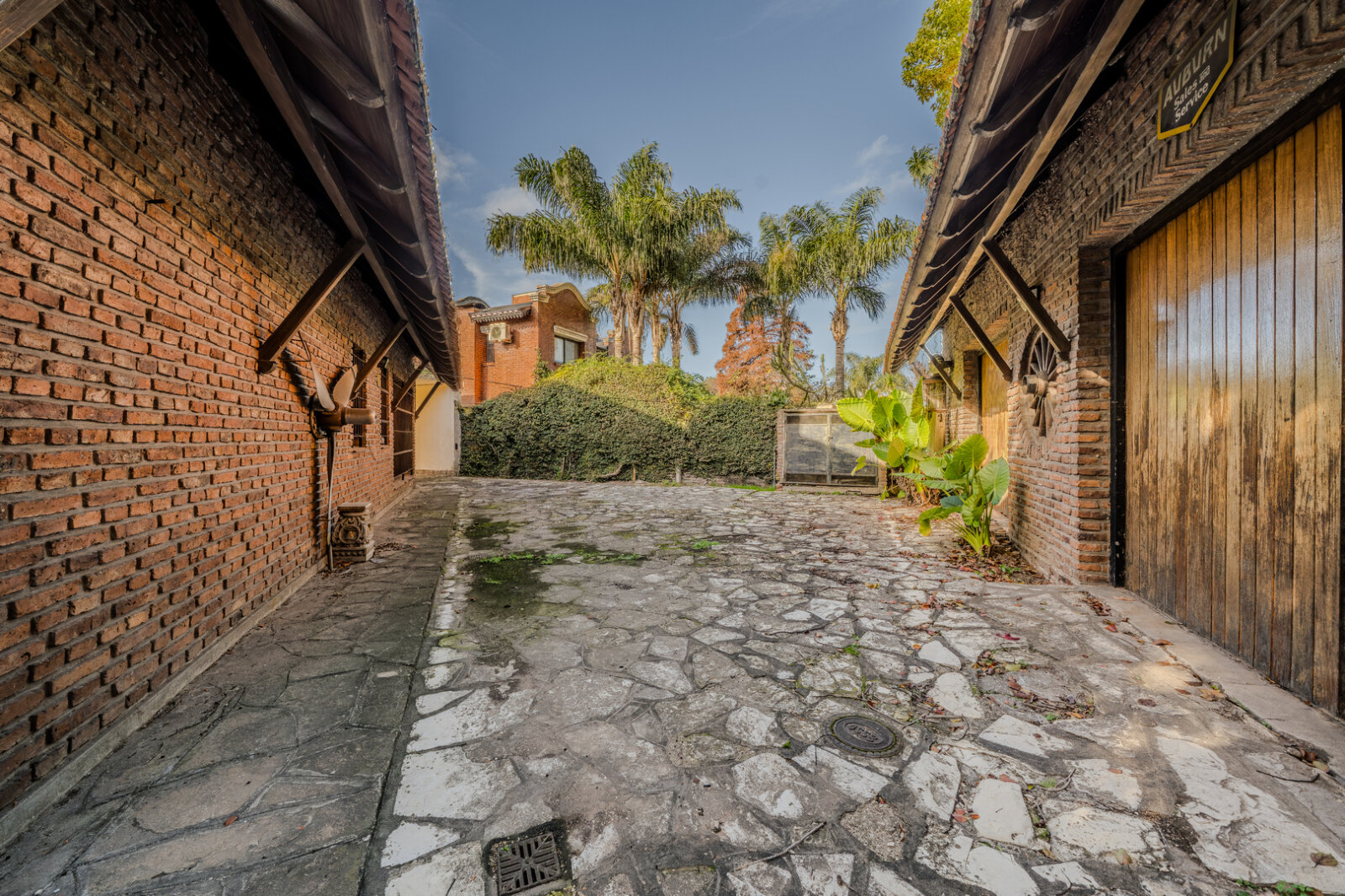 VENTA Casa con gran parque y pileta en Boulogne SAN ISIDRO - 24