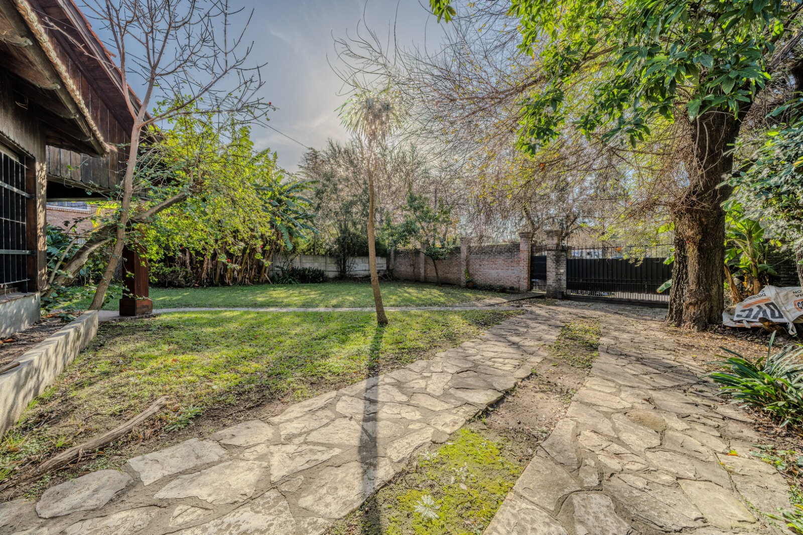 VENTA Casa con gran parque y pileta en Boulogne SAN ISIDRO - 4