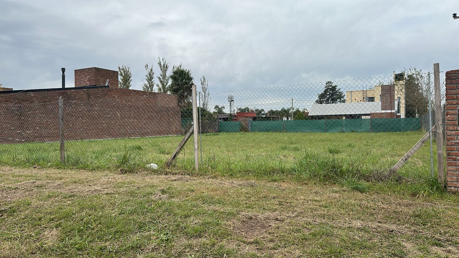 725m2 en Funes Town
