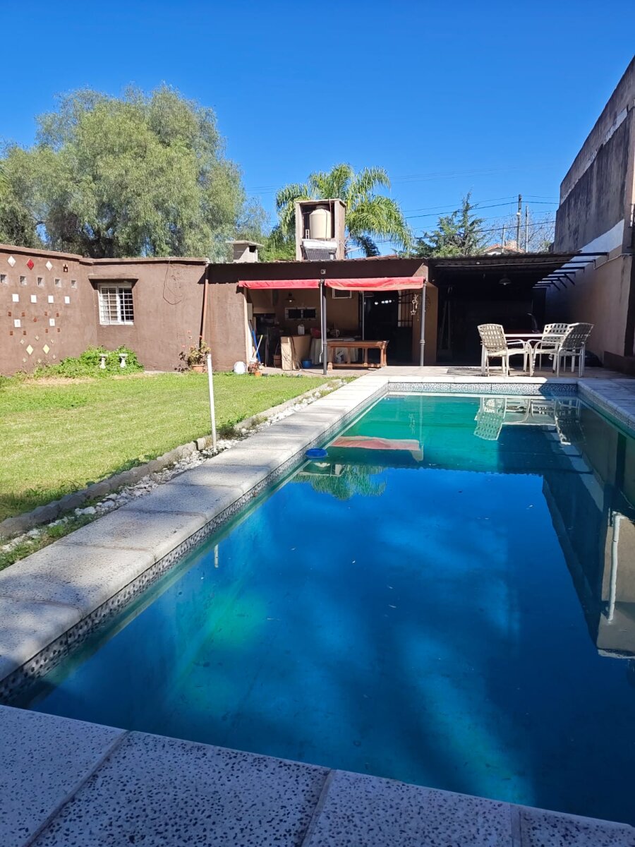 Casa con Suite, Oficina y Gran Terreno en Zona Norte | 589 m² | USD 130.000 - 8