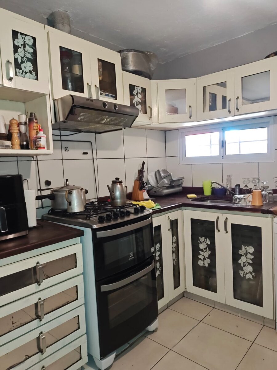 Casa con Suite, Oficina y Gran Terreno en Zona Norte | 589 m² | USD 130.000 - 3