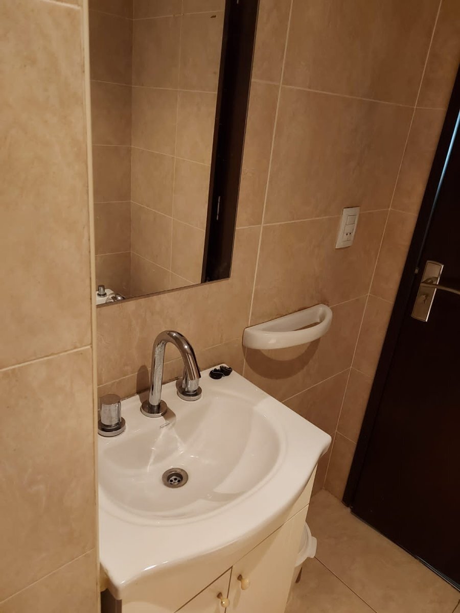 Monoambiente en Corrientes y Zeballos en venta - 10