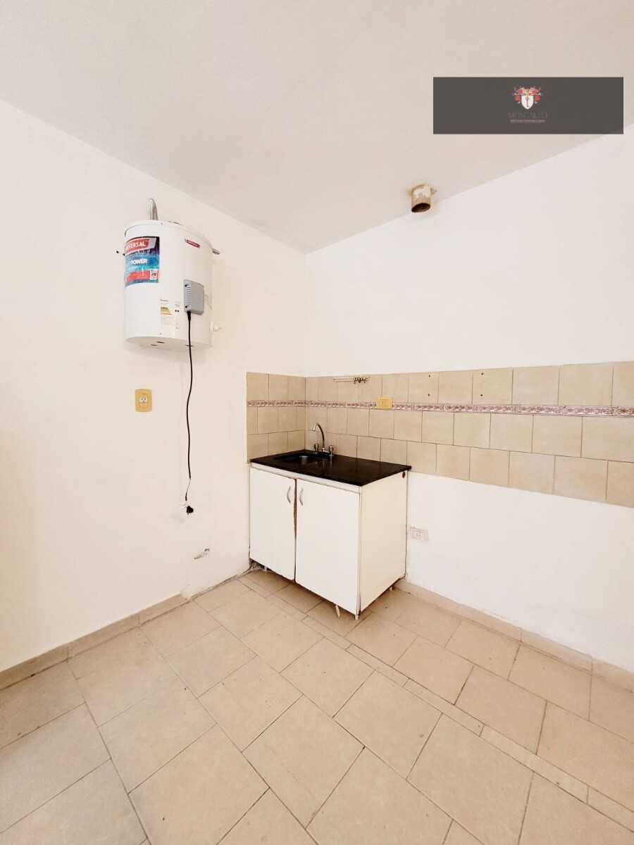 OPORTUNIDAD!!! MONOAMBIENTE 1 PISO POR ESCALERA POSIBILIDAD DE FINANCIACION - 5