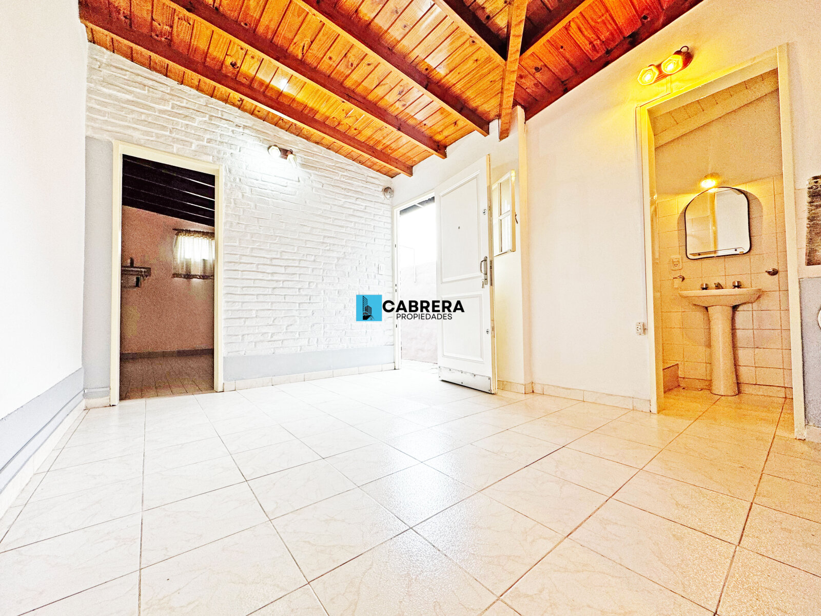CASA EN VENTA 2 AMB Y DEPTO 2 AMB EN GENERAKL RODRIGUEZ - 23