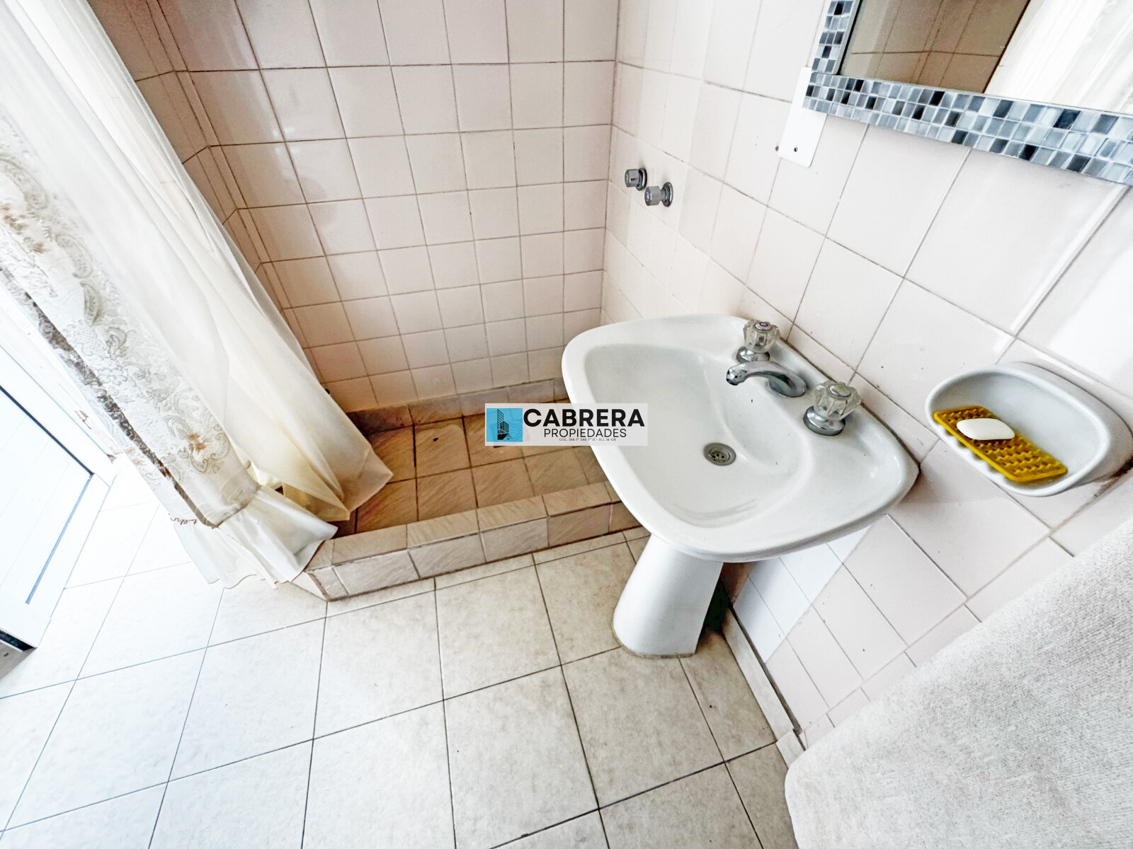CASA EN VENTA 2 AMB Y DEPTO 2 AMB EN GENERAKL RODRIGUEZ - 28