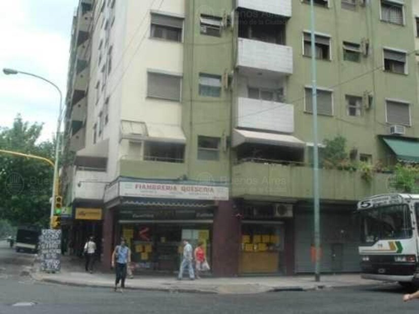 MONOAMBIENTE EN AV. LA PLATA 303 PISO 8 CABALLITO - 10