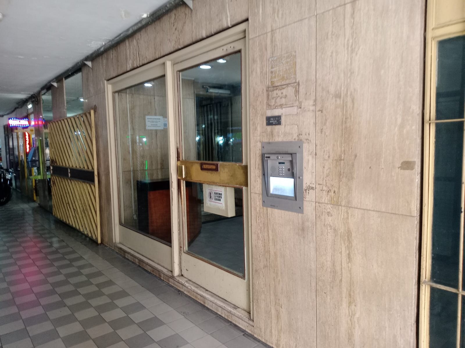 MONOAMBIENTE EN AV. LA PLATA 303 PISO 8 CABALLITO - 9