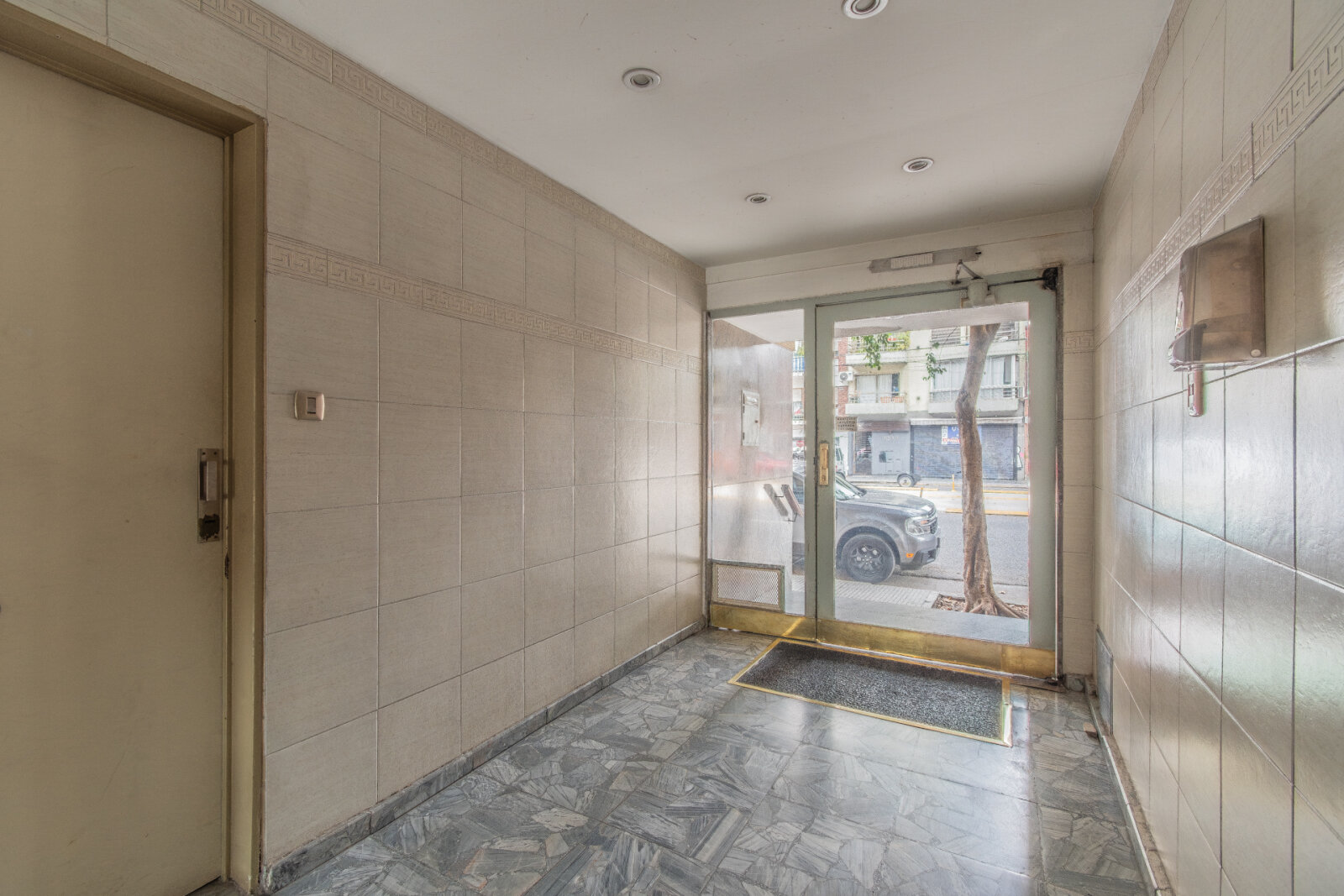 VENTA DEPARTAMENTO DOS AMBIENTES. VILLA CRESPO. PATIO. APTO CREDITO - 21