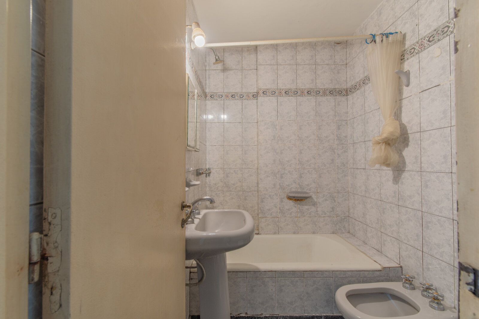 VENTA DEPARTAMENTO DOS AMBIENTES. VILLA CRESPO. PATIO. APTO CREDITO - 16
