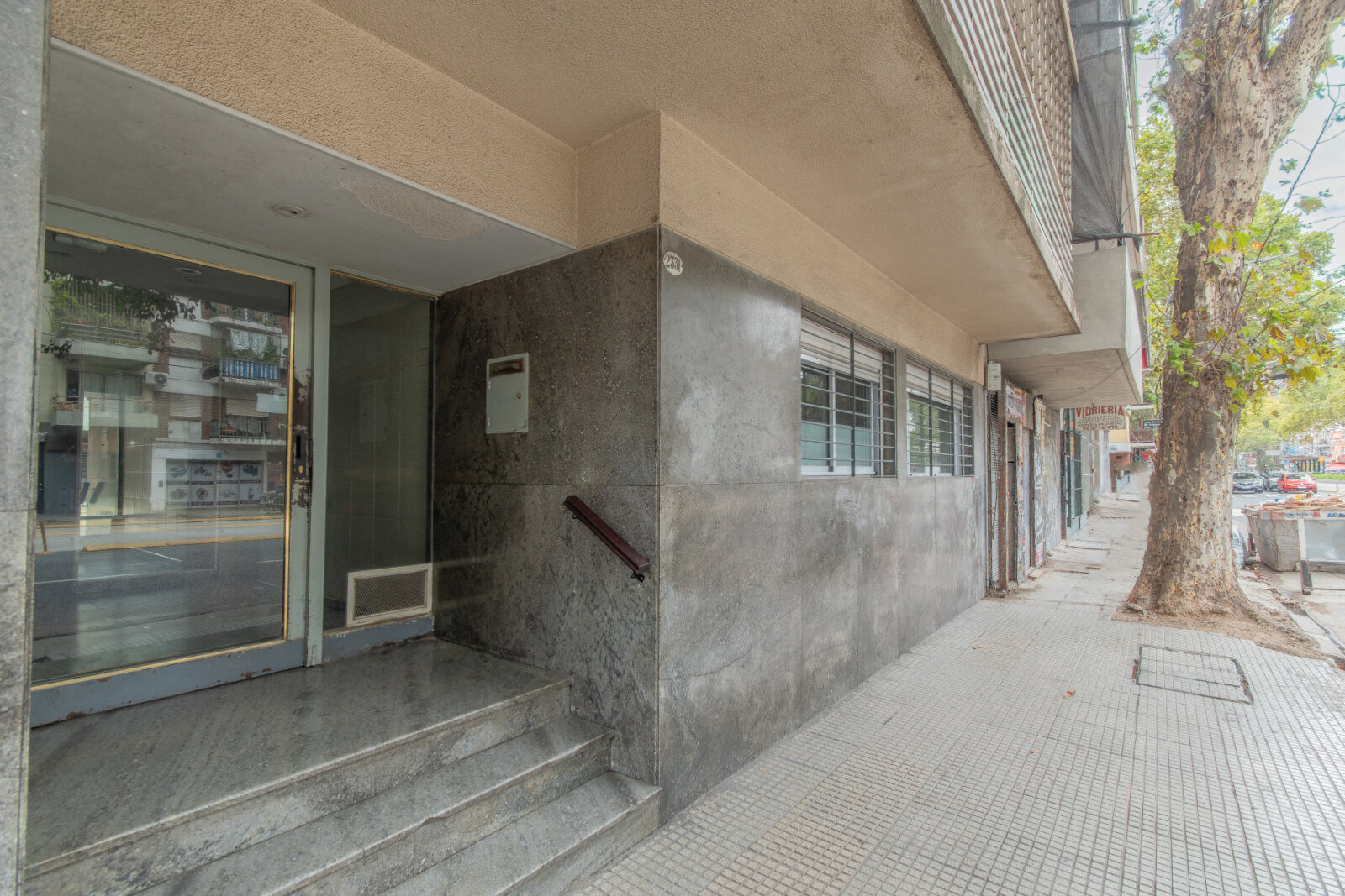 VENTA DEPARTAMENTO DOS AMBIENTES. VILLA CRESPO. PATIO. APTO CREDITO - 23