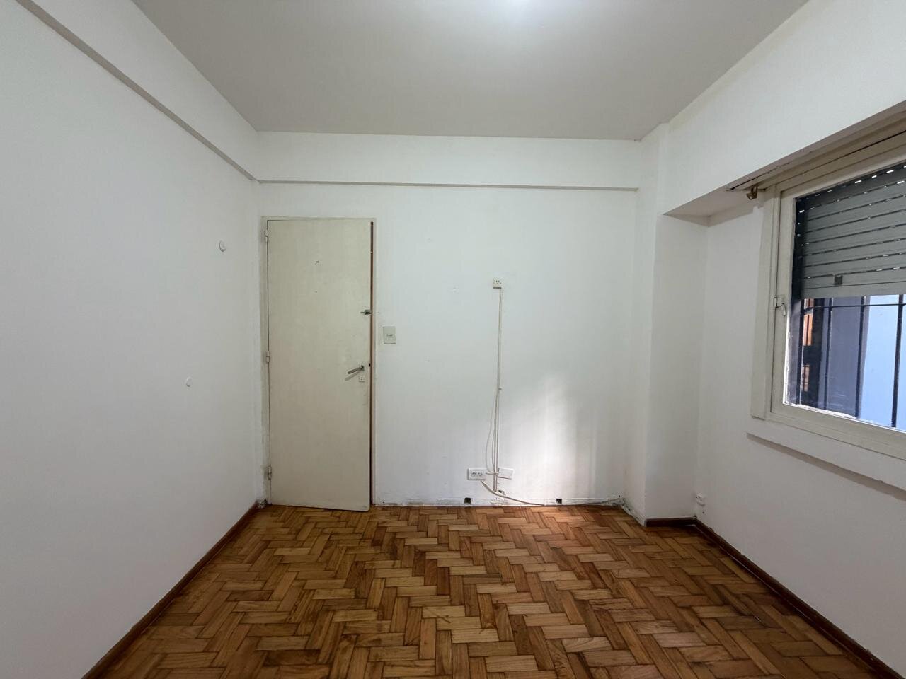 Alquiler departamento de 2 ambientes con patio en el centro de Santos Lugares - 11